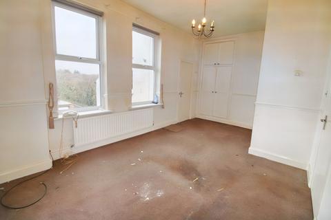 2 bedroom flat for sale, Simonside Terrace, Heaton, Newcastle upon Tyne, Tyne and Wear, NE6 5DS