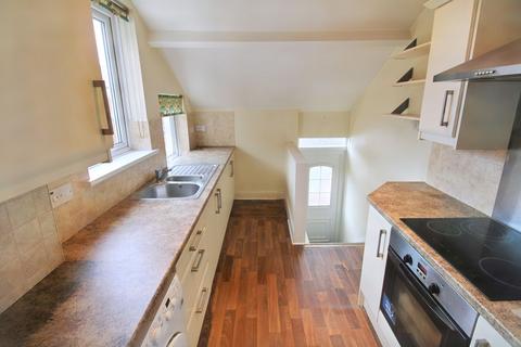 2 bedroom flat for sale, Simonside Terrace, Heaton, Newcastle upon Tyne, Tyne and Wear, NE6 5DS