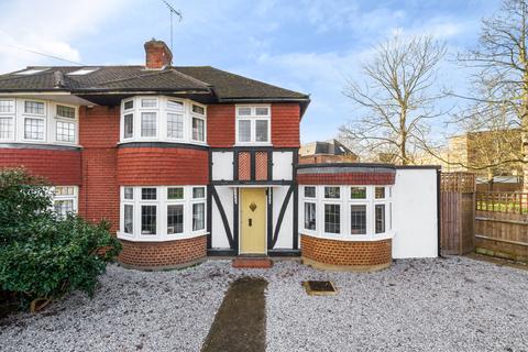 151 Latchmere Lane, Kingston Upon Thames, KT2 5NX