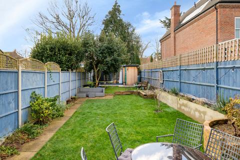 151 Latchmere Lane, Kingston Upon Thames, KT2 5NX
