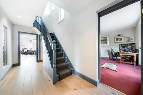 151 Latchmere Lane, Kingston Upon Thames, KT2 5NX