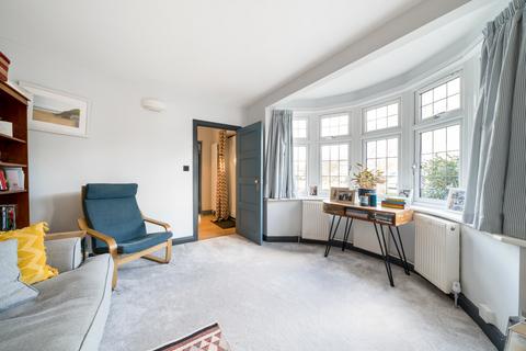 151 Latchmere Lane, Kingston Upon Thames, KT2 5NX