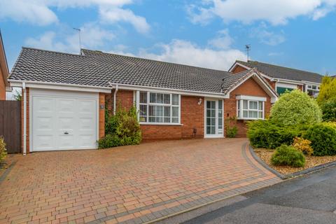 2 bedroom bungalow for sale, Ridings Lane, Redditch, Worcestershire, B98