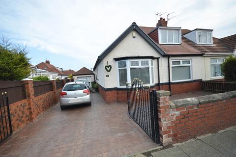4 bedroom bungalow for sale, Highfield Road, South Shields
