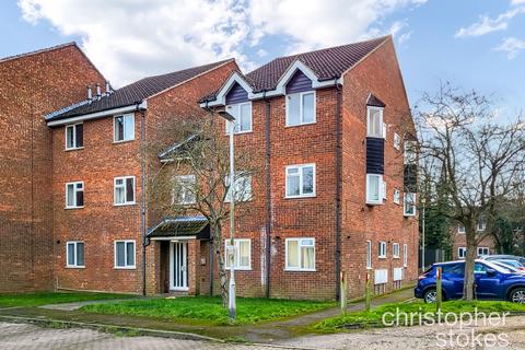 1 bedroom flat for sale, Cranleigh Close, Cheshunt, Waltham Cross, Hertfordshire, EN7 6HJ