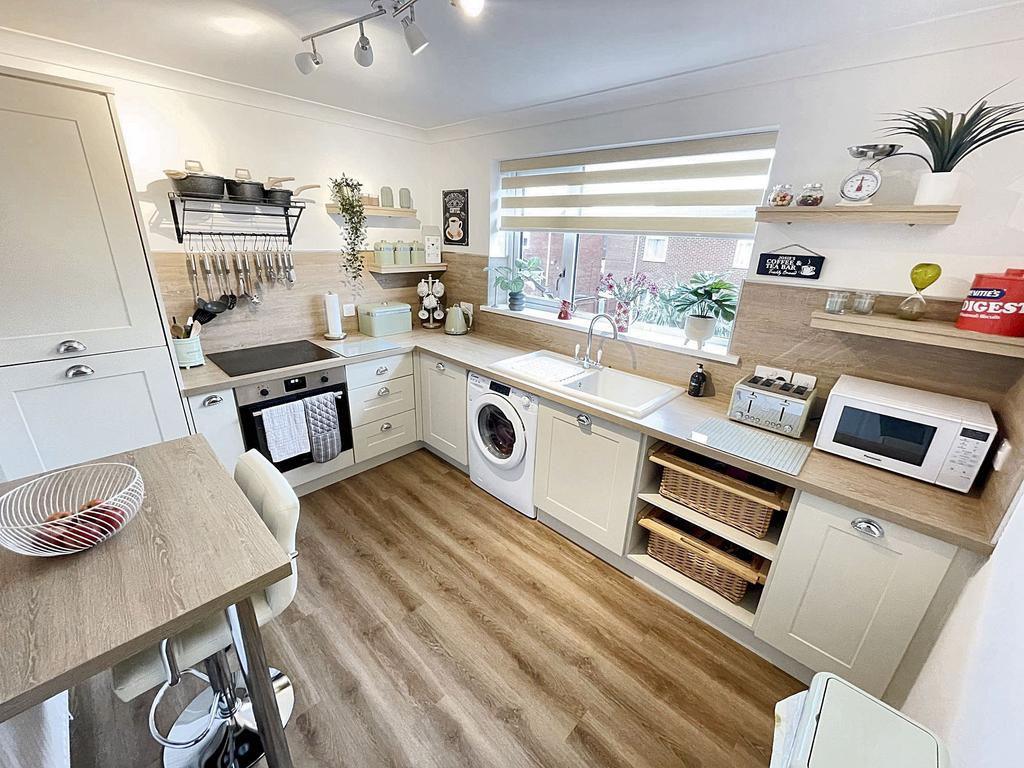 Mitchell Gardens, Harton, South... 2 bed flat for sale £120,000