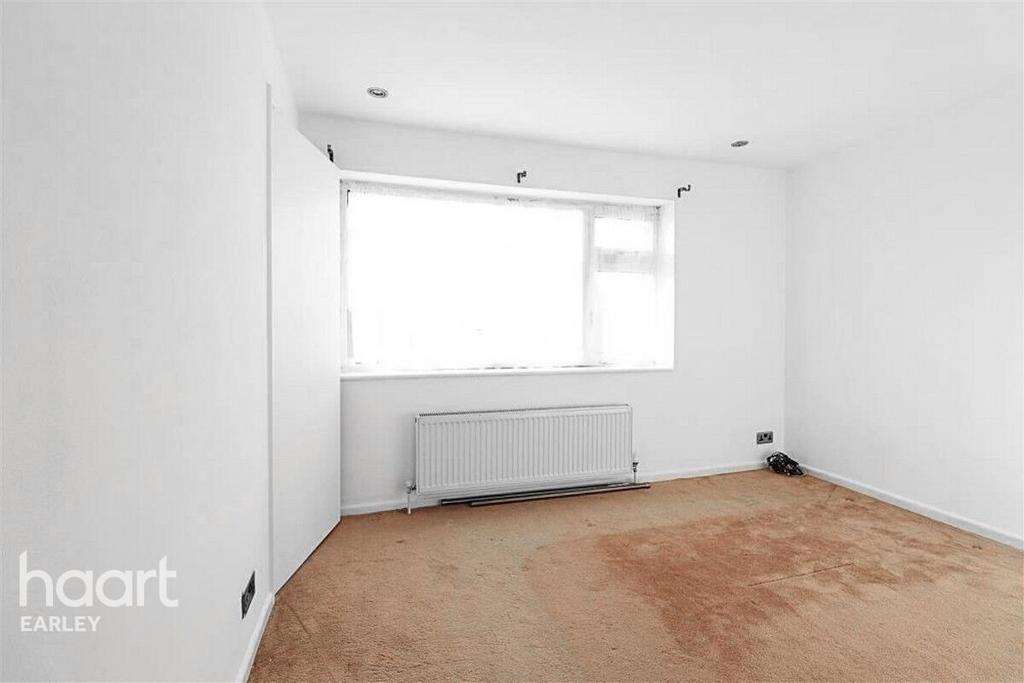 House in Reading, Earley - More