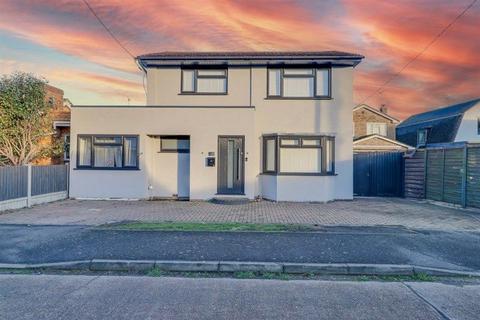 3 bedroom detached house for sale, Station Road, Canvey Island