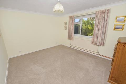 4 Arnold Road, West Moors, Ferndown, BH22 0JX