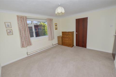 4 Arnold Road, West Moors, Ferndown, BH22 0JX