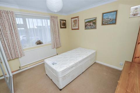 4 Arnold Road, West Moors, Ferndown, BH22 0JX
