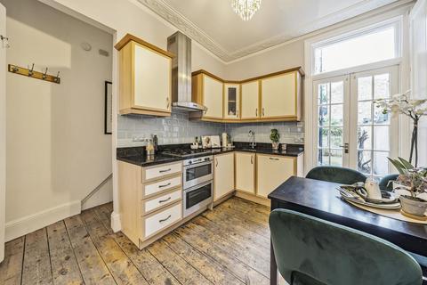 2 bedroom flat for sale, Parma Crescent, Battersea