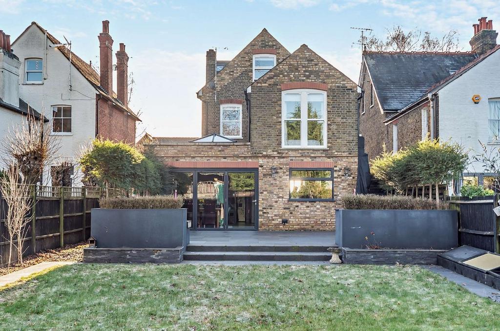 Montagu Road, Datchet, Berkshire 5 bed detached house for sale £1,295,000
