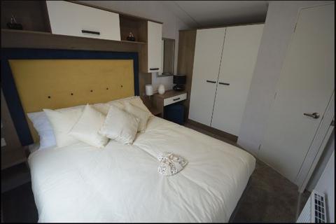 2 bedroom static caravan for sale, Week Lane, Dawlish EX7