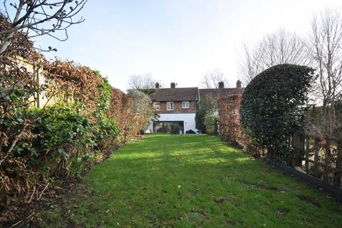 32 Boughton Avenue, Bromley, BR2 7PL