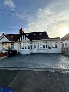 5 bedroom bungalow for sale, Adelaide Gardens, Chadwell Heath, RM6