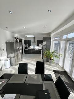 12 Adelaide Gardens, Romford, RM6 6SS