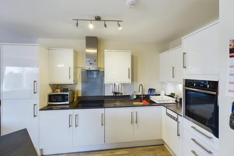 2 bedroom flat for sale - Boultham Park Road, Lincoln LN6