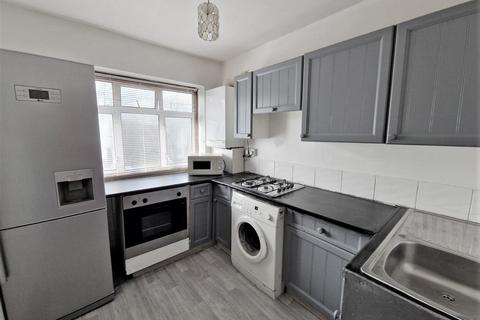 1 bedroom flat to rent - Wanstead Park Road, Ilford  IG1 3TU