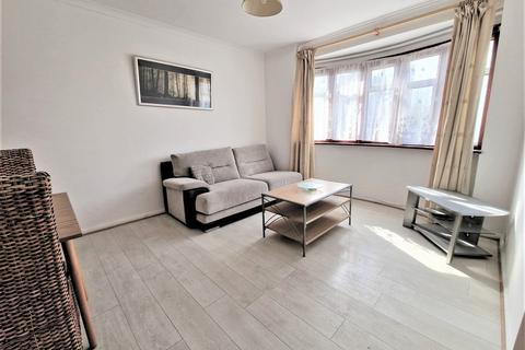 1 bedroom flat to rent - Wanstead Park Road, Ilford  IG1 3TU