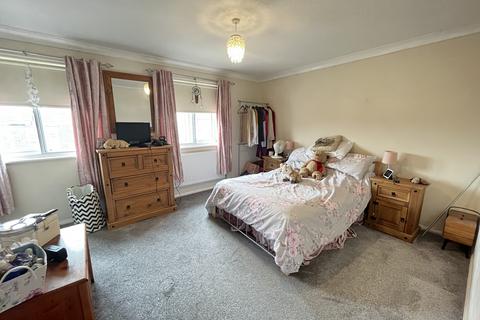 1 bedroom maisonette for sale, High Street, Felixstowe IP11