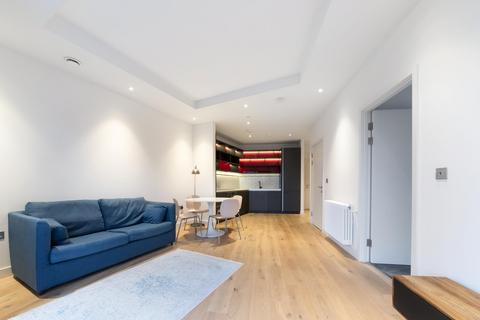 1 bedroom apartment to rent, Modena House, London City Island, London, E14