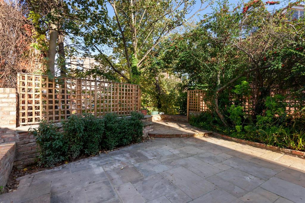 8 Malt Shovel Court-03.jpg