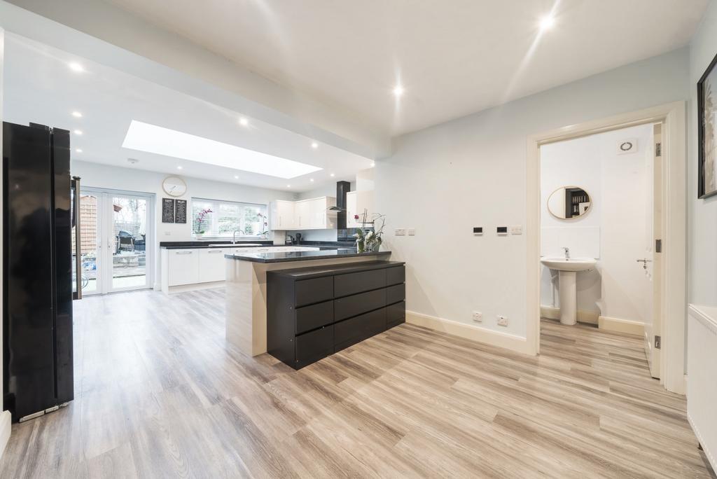 Dining Room/Kitchen