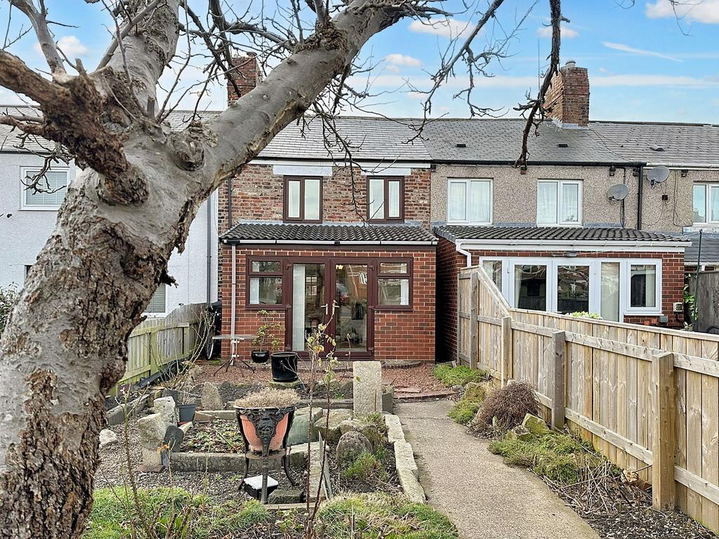 Fenwick Street, Boldon Colliery, Tyne and Wear, NE35 9HU 3 bed terraced