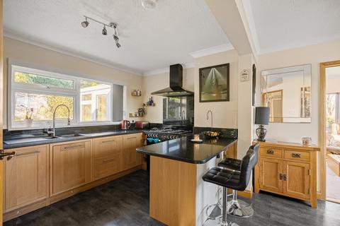 Cape Cottage Manor Field, Shorne, Gravesend, DA12 3DX