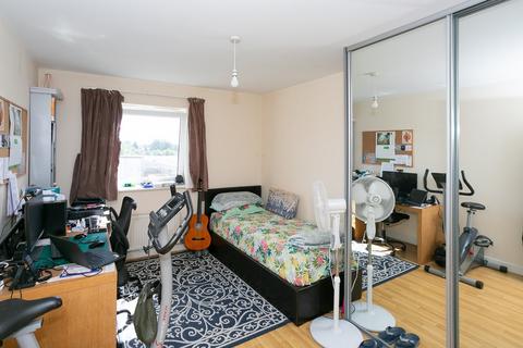 2 bedroom apartment to rent, Mayfair Court, Observer Drive, Watford, Hertfordshire, WD18