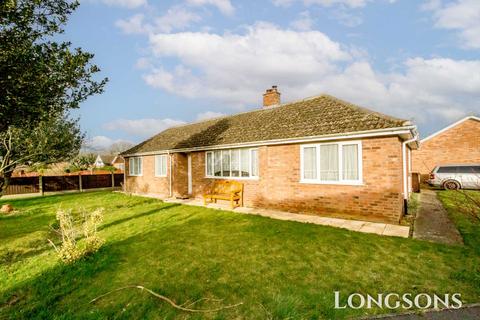 5 bedroom detached bungalow for sale, Mount Close, Swaffham