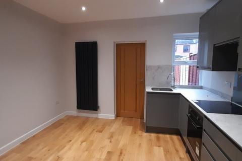 2 bedroom terraced house to rent, Grove Street, Harrogate, HG2