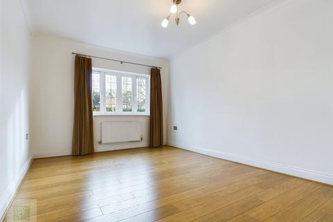 2 bedroom apartment to rent, Shoppenhangers Road, Maidenhead, Berkshire, SL6