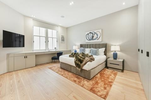 2 bedroom flat to rent, South Audley Street, Mayfair, London