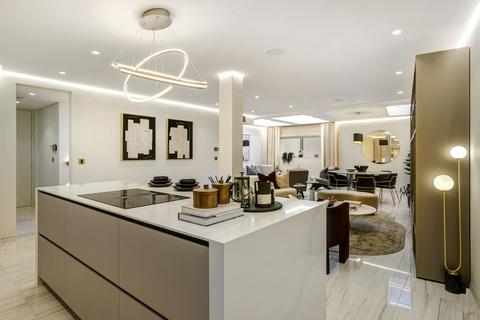 3 bedroom flat to rent, Mead Court, 52 South Molton Street, Mayfair, London