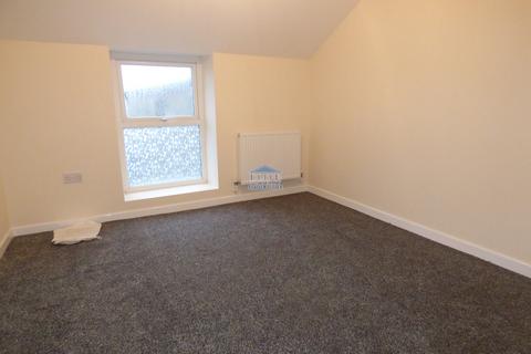 1 bedroom flat to rent - Market Street, Bridgend. CF31 1LJ