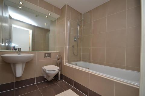 2 bedroom apartment for sale, One Brewery Wharf, Leeds