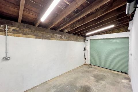 Garage to rent, Colestown Street, London, Battersea SW11