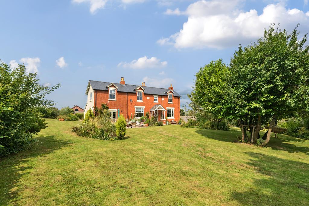 Hengoed, Oswestry SY10 5 bed detached house for sale £740,000