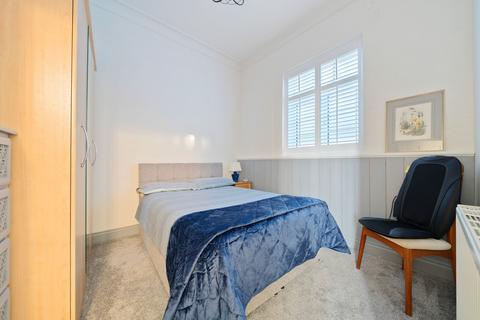 2 bedroom ground floor flat for sale, Lower Road, Teynham, ME9
