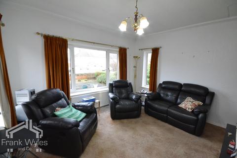 2 bedroom bungalow for sale, Blackpool Road North, Lytham St Annes, FY8