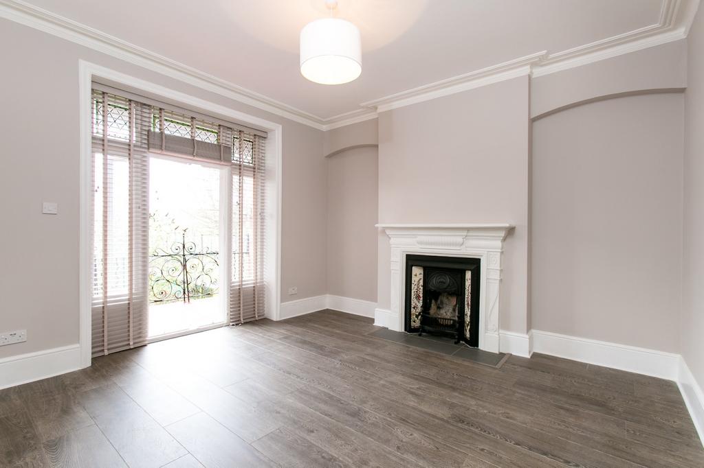 Parliament Hill Mansions, Lissenden Gardens, London, NW5 3 bed