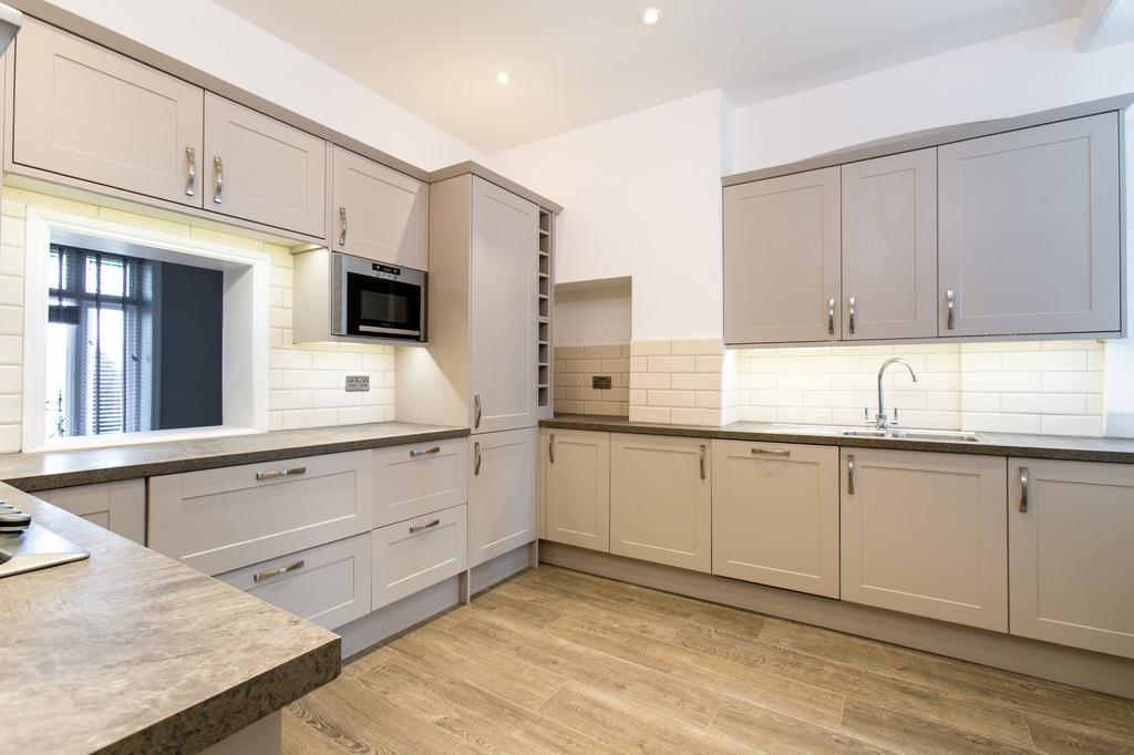 Parliament Hill Mansions, Lissenden Gardens, London, NW5 3 bed