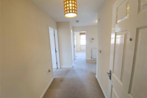 3 bedroom flat to rent, Hampstead Drive, Manchester M45