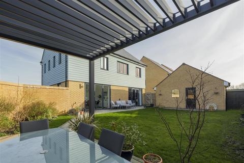 40 Breeze Meadow, Faversham, ME13 7FZ