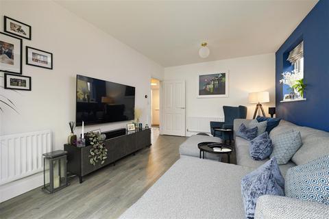 40 Breeze Meadow, Faversham, ME13 7FZ