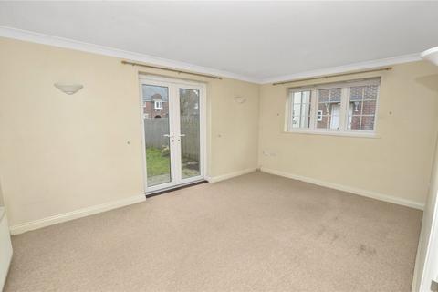 3 bedroom semi-detached house for sale - Cracklewood Close, West Moors, Ferndown, Dorset, BH22