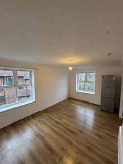 1 bedroom flat to rent, Churchill Court , Ilford, Essex, IG1