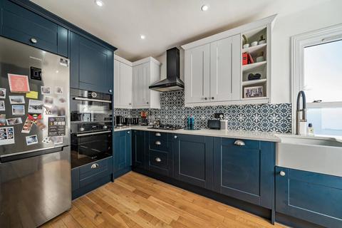Flat 4, 18 Tudor Road, London, SE19 2UH